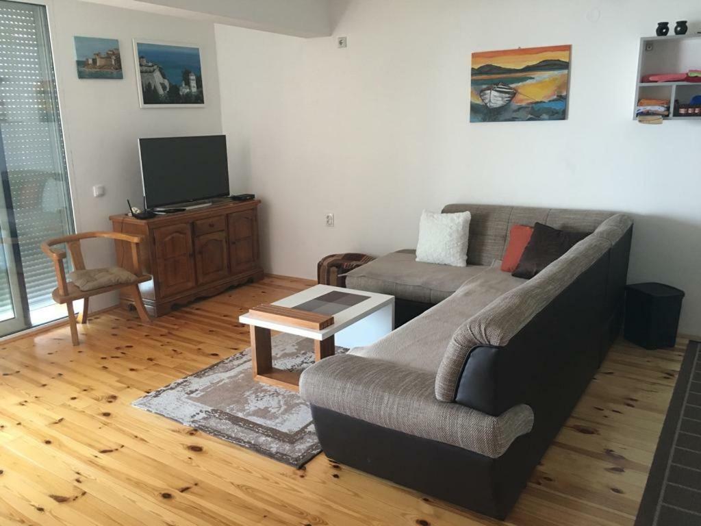 Apartment Luna Ulcinj Ngoại thất bức ảnh
